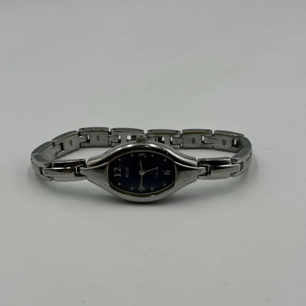 3/$30 Relic Folio Watch Women Silver Tone Blue Dial Barrel Case ZR33415